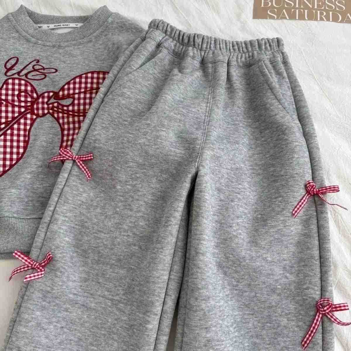 Sanrio Spring Sweet Baby Girls Clothes Set Kid Girls Cartoon Sweatshirts Pullover Top and Pants Suit Children Fashion Tracksuits H251216