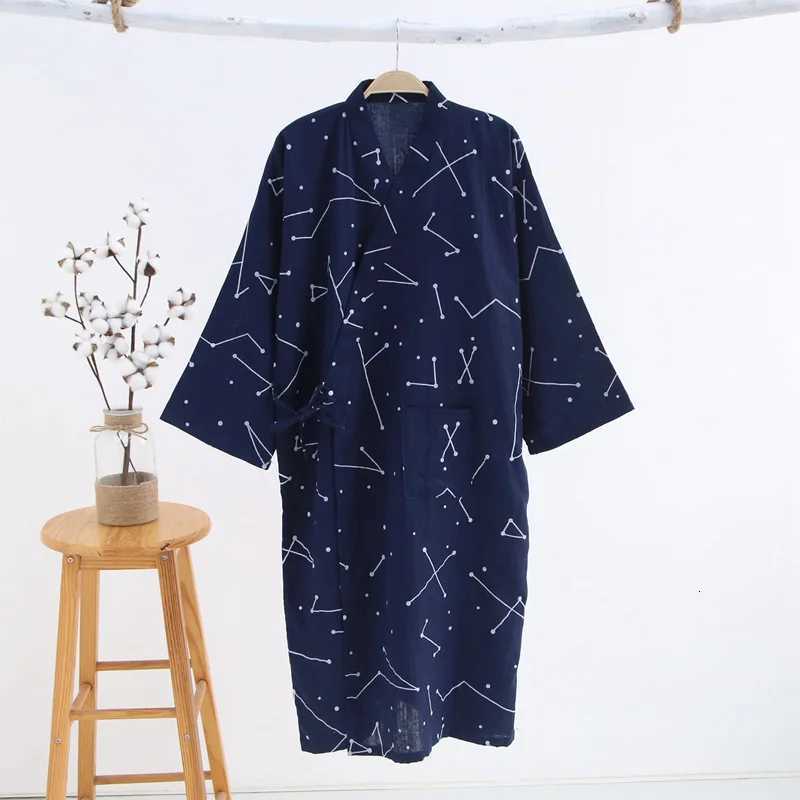 2025 New Mens 100 Cotton Gauze Cotton Robe Loose Thin Yukata Japanese Kimono Pajamas Mens Hooded Robe V-Neck Pajamas Bathrobe C251216