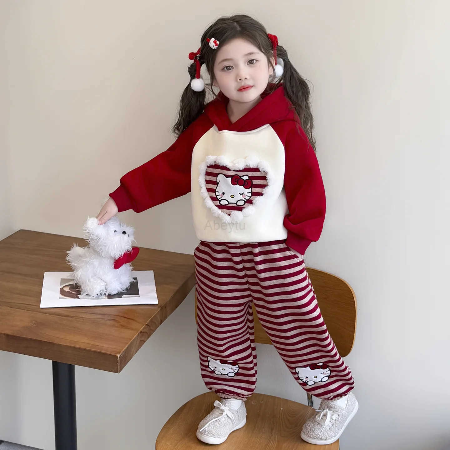 Sanrio Anime Girls Autumn and Winter Plush Thickened Set Cartoon Hello Kitty childrens hoodie two-piece set Baby Fashion Sweet Set H251216