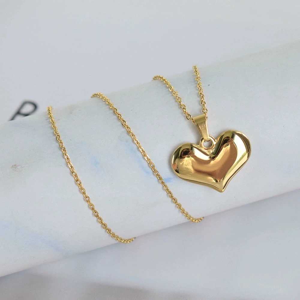 Fashion Exquisite Heart Pendant Simple Style StainlESS Steel CollaRBone Chain Temperament Womens Fashion Jewelry M251216