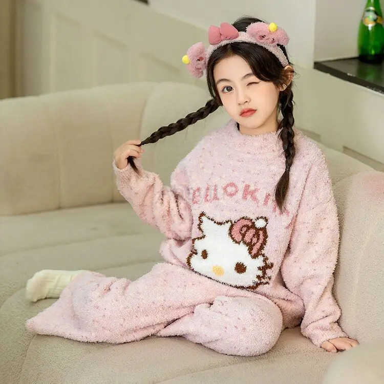 Sanrio 2Pcs Hello Kitty Kids Plush Pajamas Set Anime Kawaii Cartoon Print Comfortable Girl Cartoon Flannel Casual Home Clothes H251216