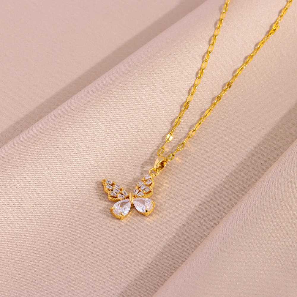 New In Sparkly Zircon Crystal Butterfly Pendant Necklaces For Women Fashion Light Luxury Gold Color Stainless Steel Neck Chain M251216
