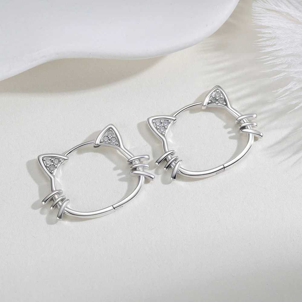 2025 Fashion Simple Hollow Cute Cat Stud Earrings Womens Sterling Silver Hypoallergenic Earrings Teen Jewelry Gifts G251216