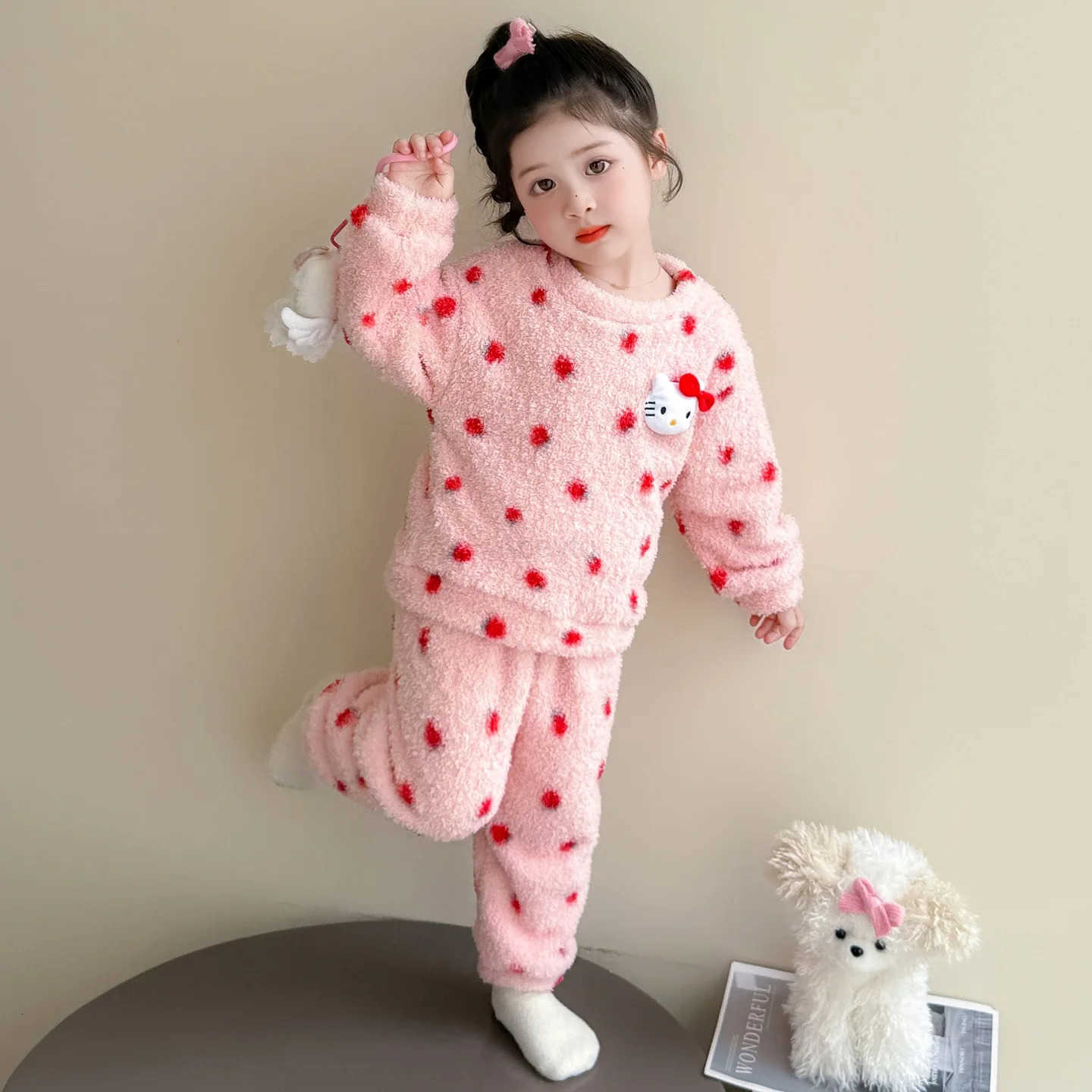 Sanrio Anime Hello Kitty Girls Autumn/Winter Cartoon Pajamas Babys fashionable and warm winter clothing Girls casual home suit set H251216