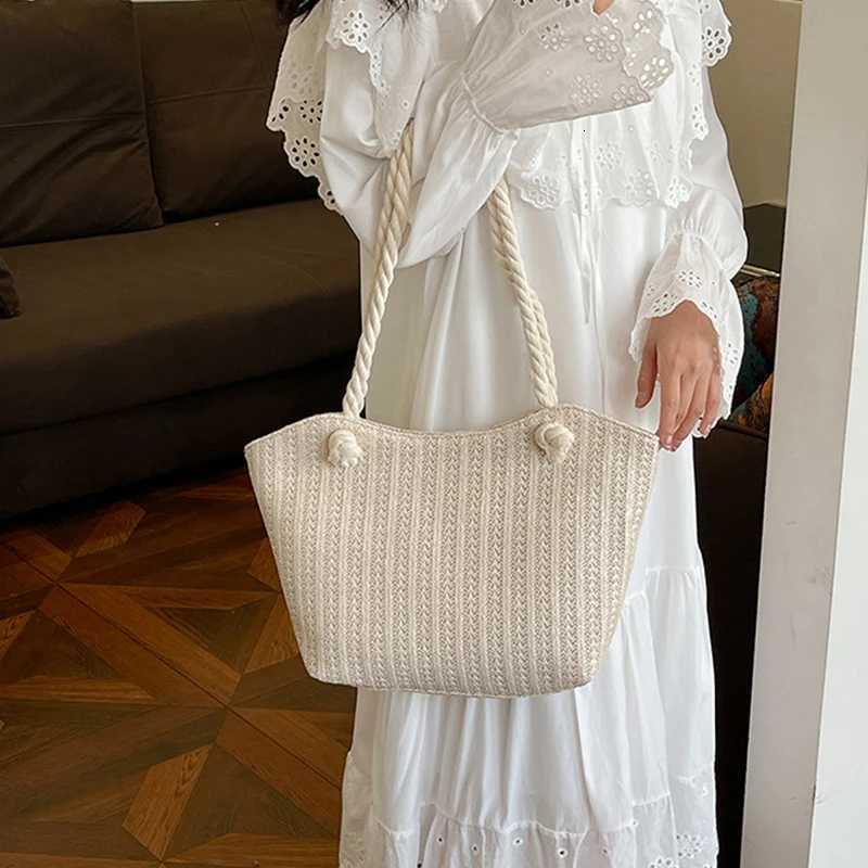 Personalized Leisure Commuter Tote Bag Summer New Fashion Simple Shoulder Bag Trend Large Capacity Handbag M251216