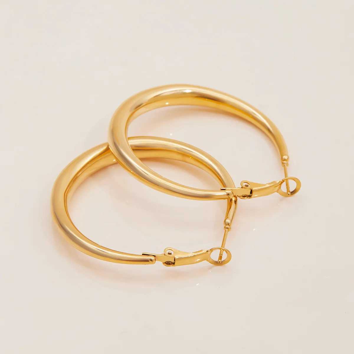 Classic Stainless Steel Big Hoop Earrings for Women Trendy Gold Color Large Hoop Earring Jewelry Accessories G251216