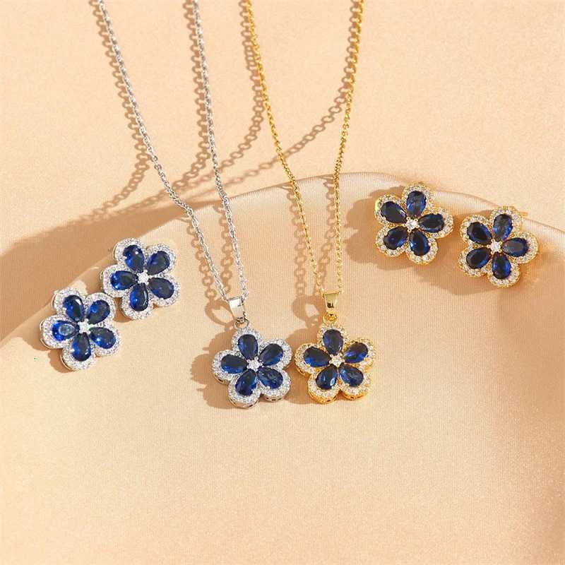 304 Stainless Steel Chain Zircon Blue Flower Copper Pendant Necklace Earrings Set Niche Design Dinner Wedding Accessories M251216