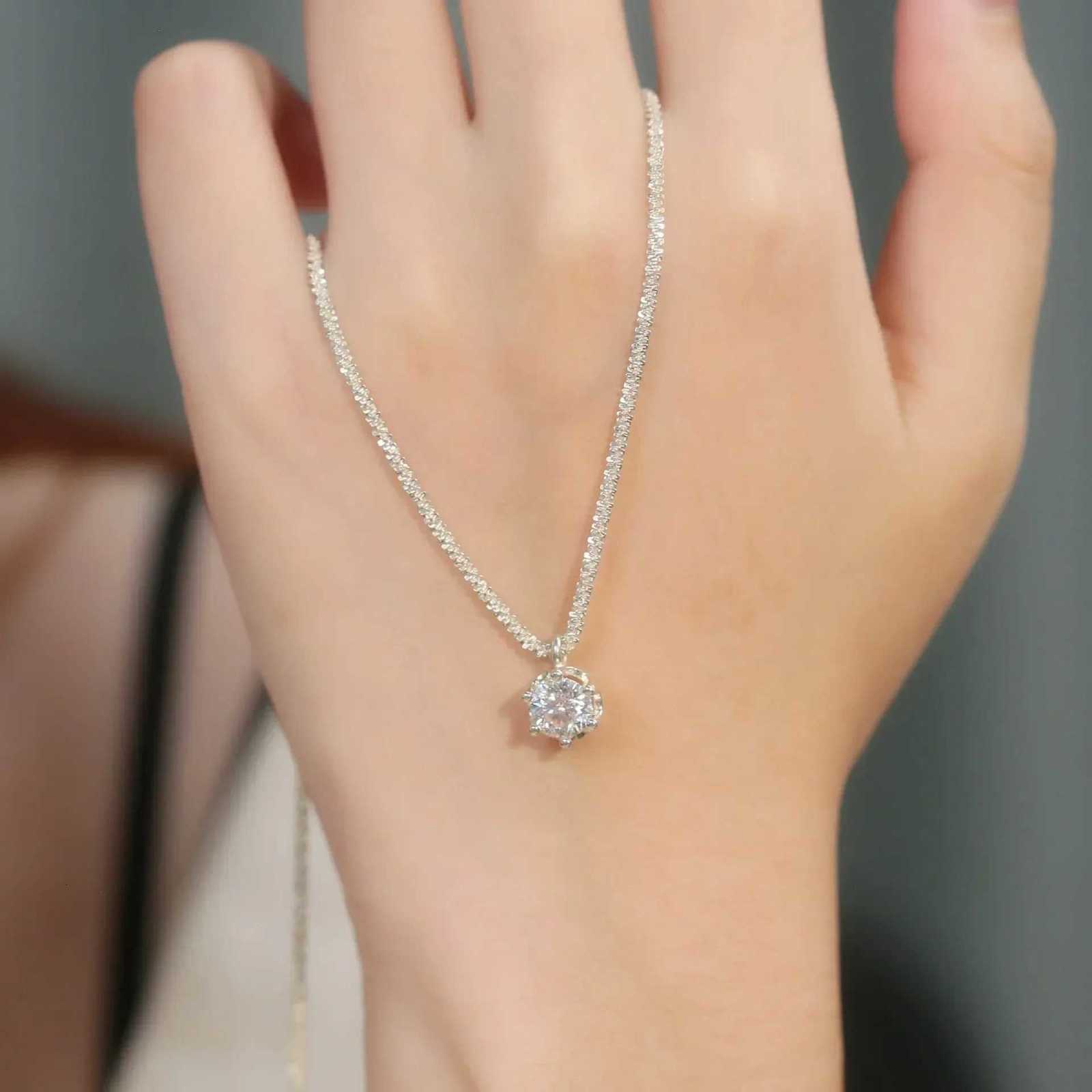 FEOBUR 1/2CT Sparkling Moissanite Diamond Necklace for Women Real S925 Silver Chains Pendant Female Wedding Trend Jewelry Gift M251216