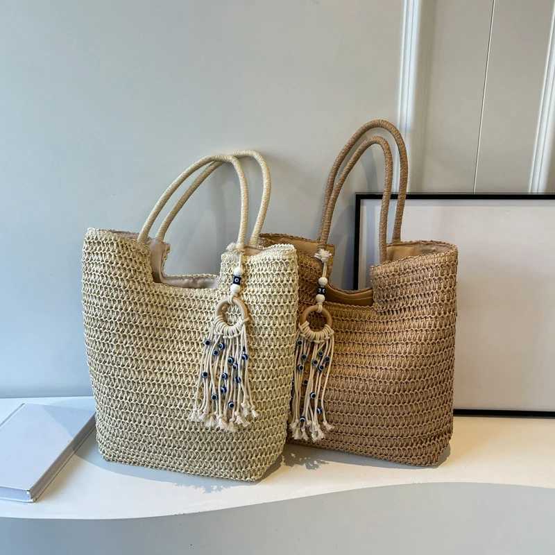 Women Straw Woven Shoulder Bag Solid Color Shoulder Summer Woven Pouch for Women Handmade Tassel Handbags Underarm Bags M251216