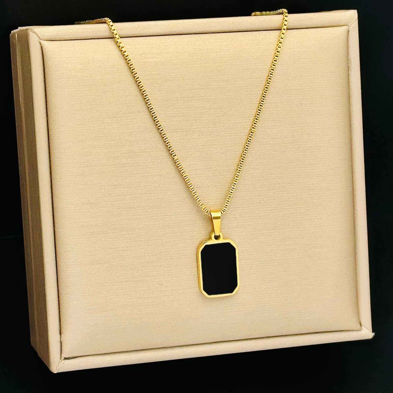 Minimalist 18K Gold Plated Necklace Black Enamel Necklace Stainless Steel Pendant Necklace for Women M251216