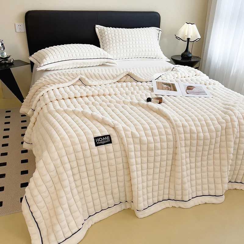 Luxury Double Layer Faux Rabbit Fur Throw Blanket Soft Warm White Striped Office Nap Sofa Blankets Queen Double Fluffy Bed Plaid H251216 - view 5