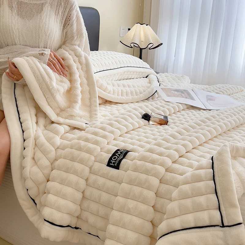 Luxury Double Layer Faux Rabbit Fur Throw Blanket Soft Warm White Striped Office Nap Sofa Blankets Queen Double Fluffy Bed Plaid H251216 - view 4