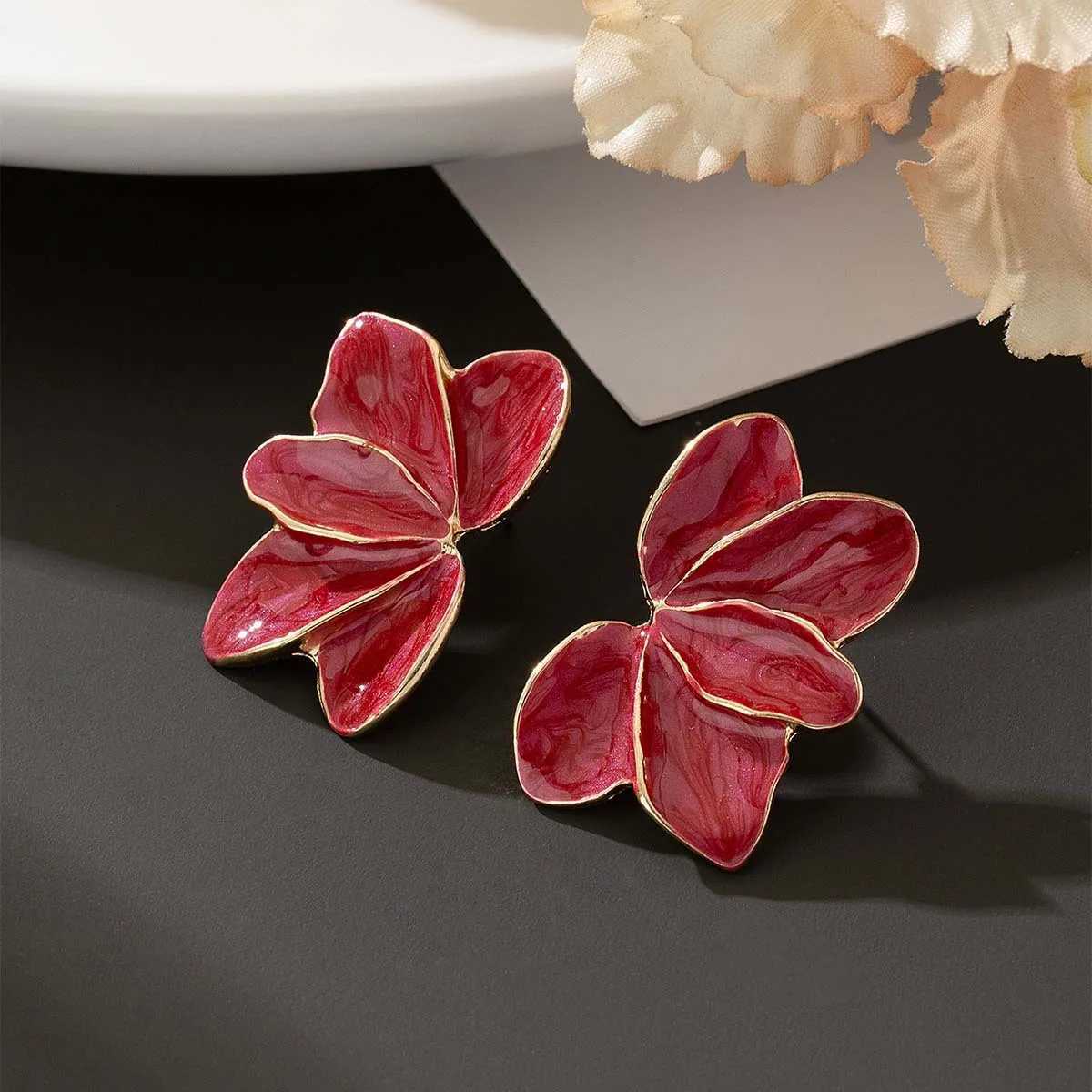 Metal Flower Red Enamel Petal Drop Earrings for Women Trendy Yellow Blue Green Drops Oil Flower Earrings Fashion Jewelry Gifts G251216