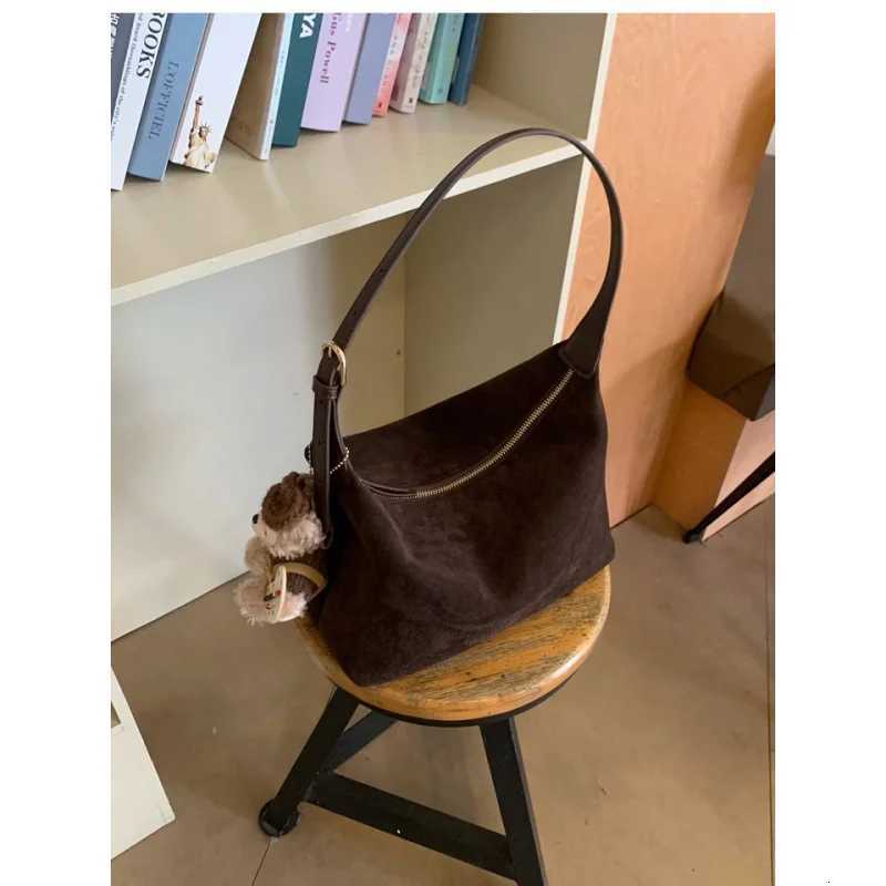 Autumn and Winter Korean Suede Simple Underarm Dumpling Bag Simple Commuting Imitation Suede Single Shoulder Handbag Cross M251216