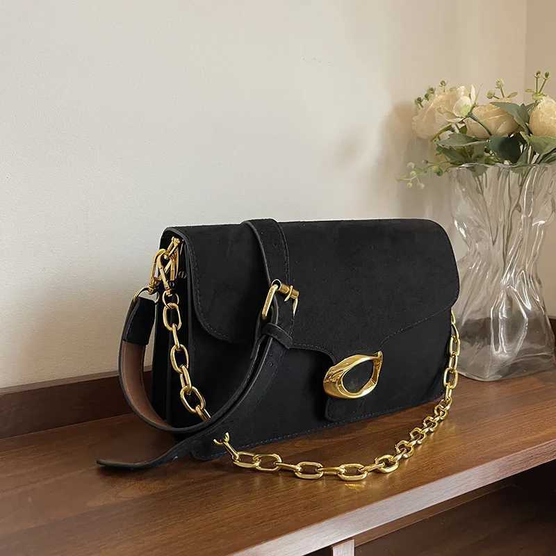 Large-Capacity Handbags New Niche Chain Shoulder Bag Versatile Crossbody for Everyday Style Bags for Women M251216