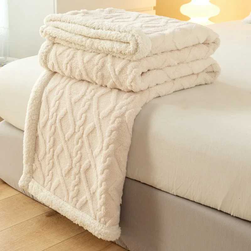 Flannel Double-sided Blanket Soft Warm Polyester 100 for Winter 100x150 150x200 200x230 H251216 - view 4