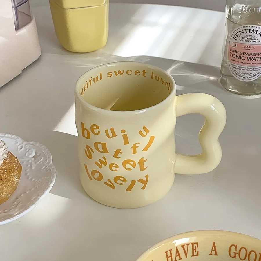 Ceramic English Alphabet g with Irregar Handle Coffee Cup Cute Couple Drinkware Coffee Milk g Creative Festival Gifts H251215
