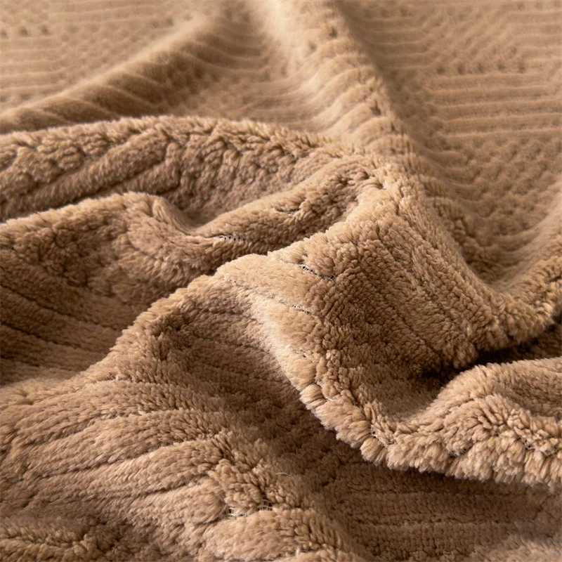IEncrypted Carved Velvet Autumn Winter Warm Sofa Blanket Soft Comfortable Warmth Bed Blankets Throw Fluffy Breathable Bed Sheets H251216 - view 6