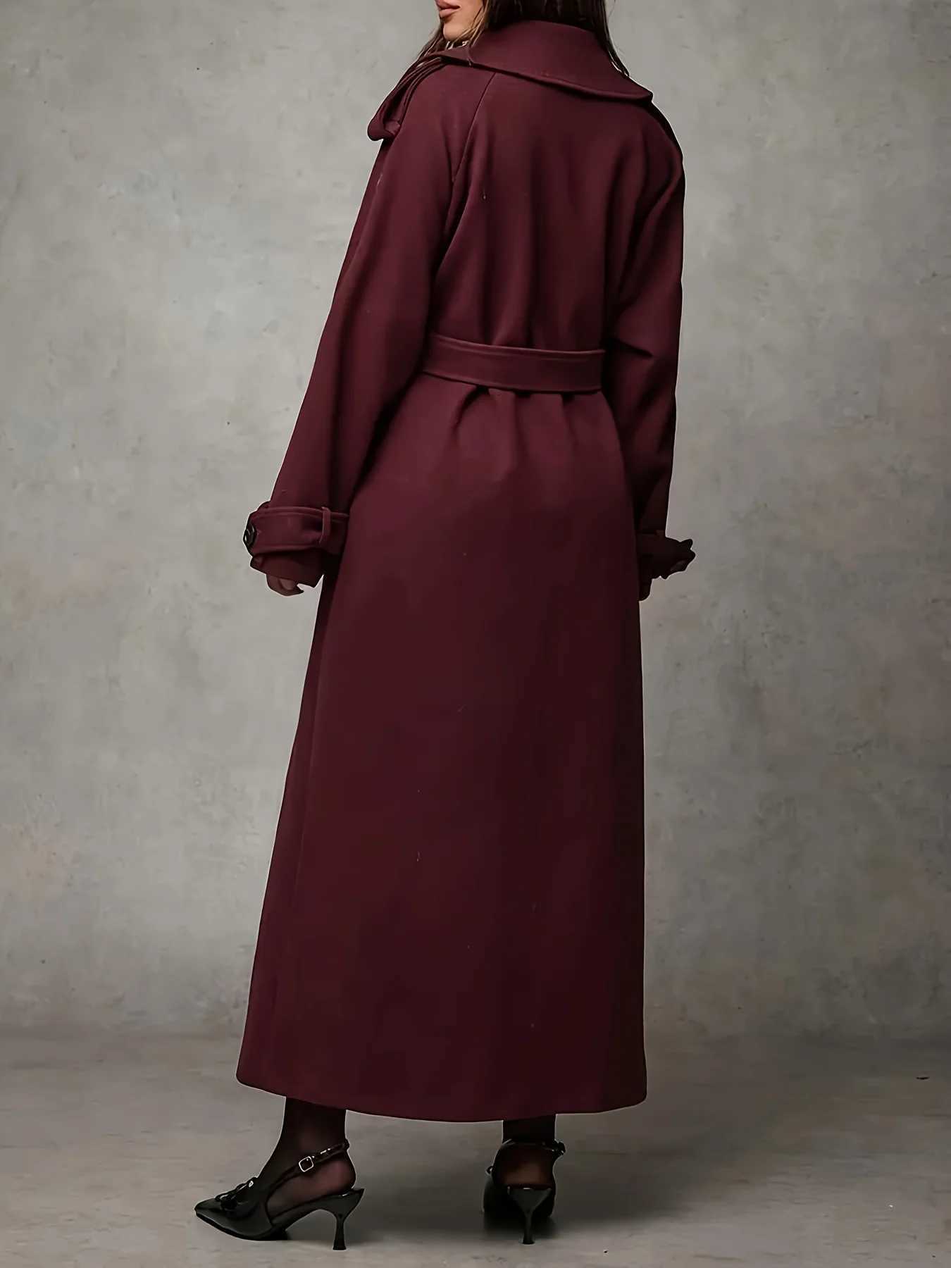 Autumn and winter womens double breasted turtleneck wool trench coat with belt decoration suitable for daily commutingT251216