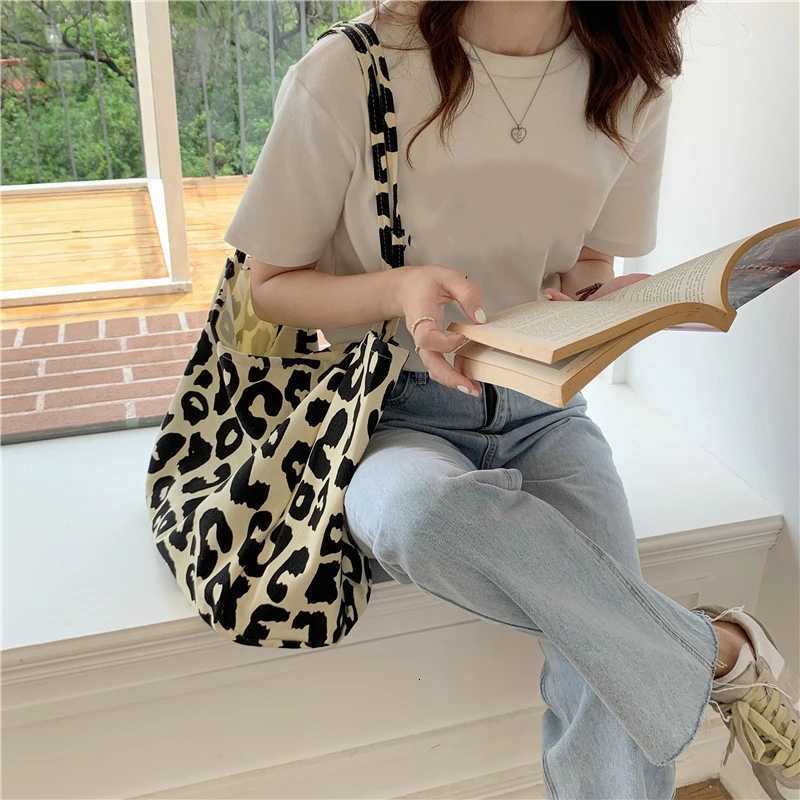 Large Capacity Casual Tote Bag Leopard Shoulder Bag Ladies Canvas Handbag Womens Travel Shopping Bag M251216