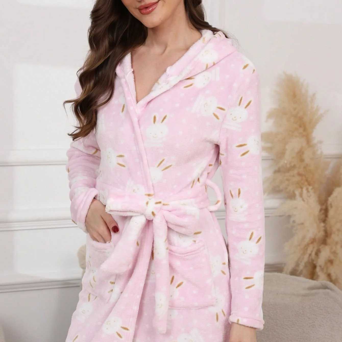 Women Sleeping Robe Pure Color Thickened Winter Home Bathrobe Ladies Casual Hooded with Pockets Warm Simple Padded Pajamas C251216