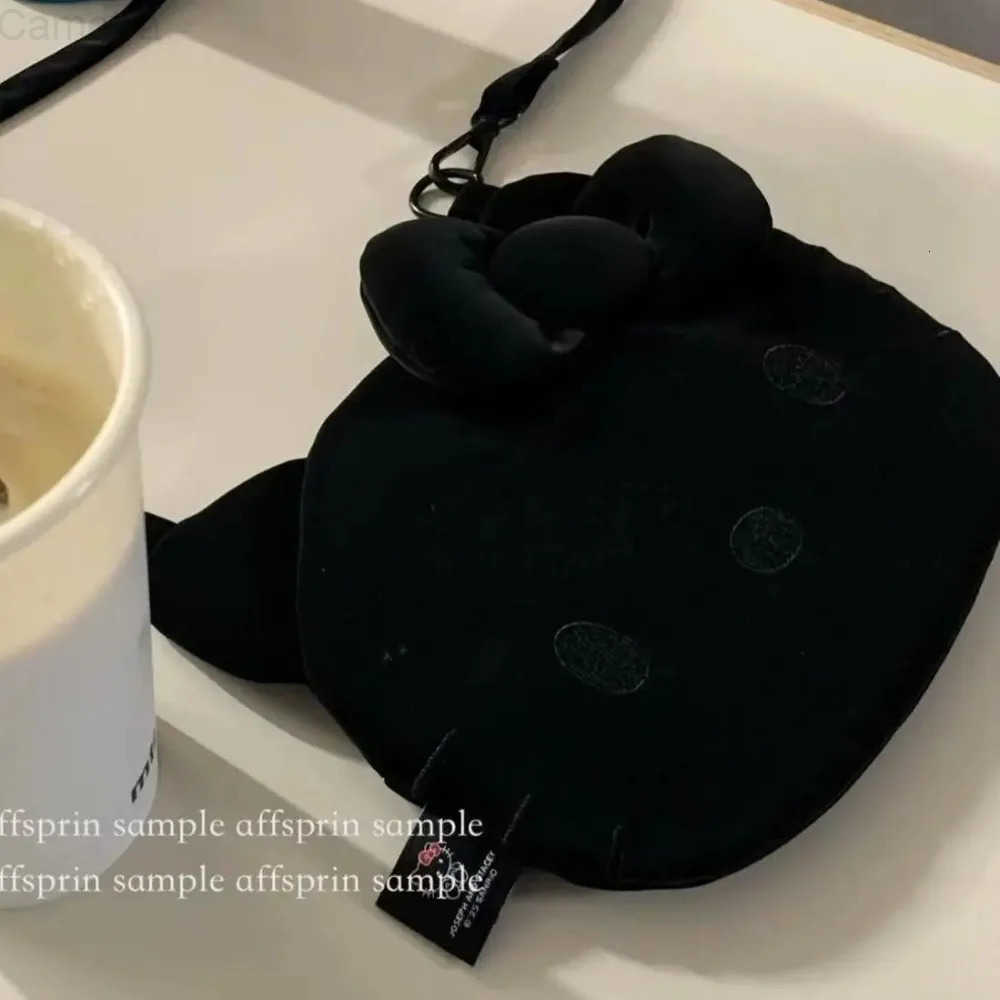 Sanrio Hello Kitty Messenger Bag Cute Cartoon Originality Modeling Handbag New Fashion Delicate Personality Mobile Phone Bag Gifts H251216