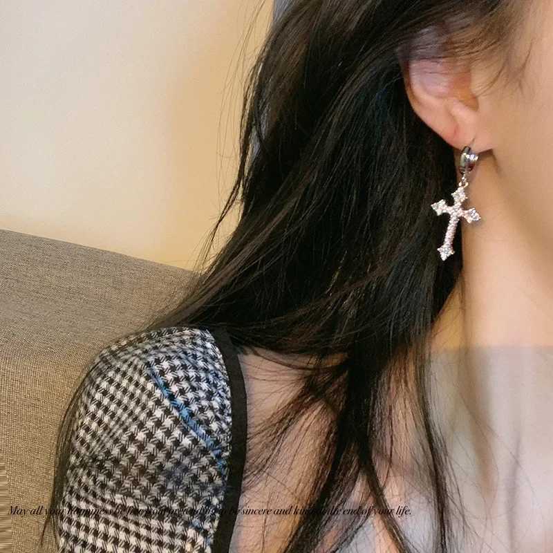 New Rhinestone Zircon Cross Pendant Earrings For Women Korean Fashion Drop Hoop Earrings Birthday Party Jewelry Gifts G251216
