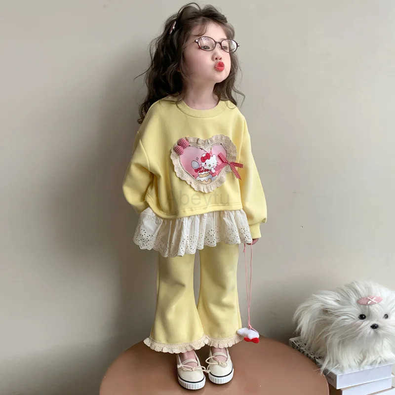 Sanrio Girl Clothes Set Autumn Kid Sweatshirts Pullover Hello Kitty Top Bell-bottoms Pants 2pcs Suit Children Sweet Tracksuits Outfit H251216