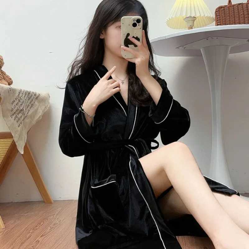 Womens Nightgowns for Sleeping Sexy Womans Robes Sleepwear Bath Robe Bridesmaid Bathrobe Peignoir Femmes Bridal Nightgown C251216