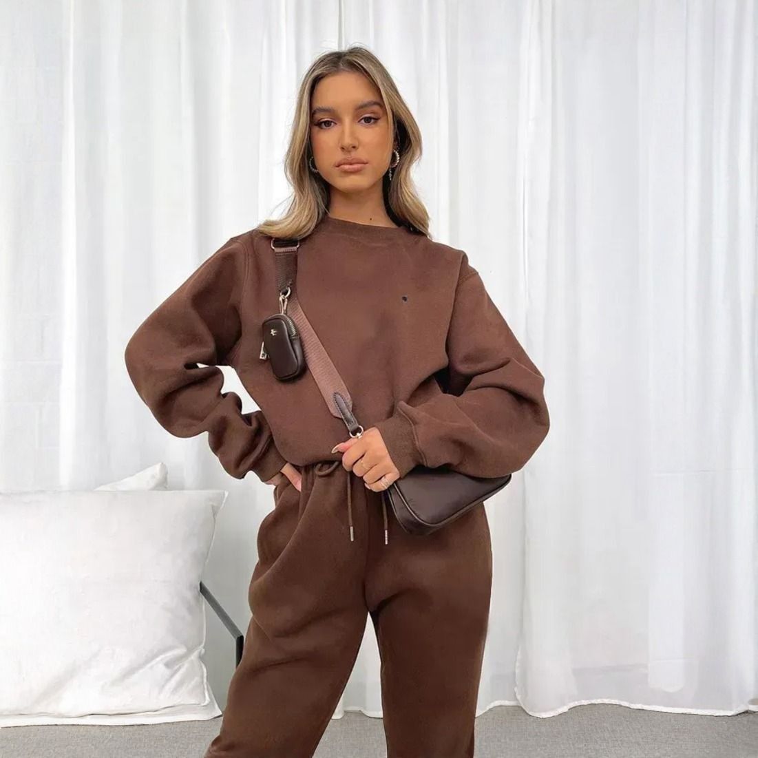 Women Sports Hooded Sweater Yoga Two Piece Set Winter Coat Fitness Sweatshirt Workout Hoodie Long Pants Jogger Suit Gym Tracksuits