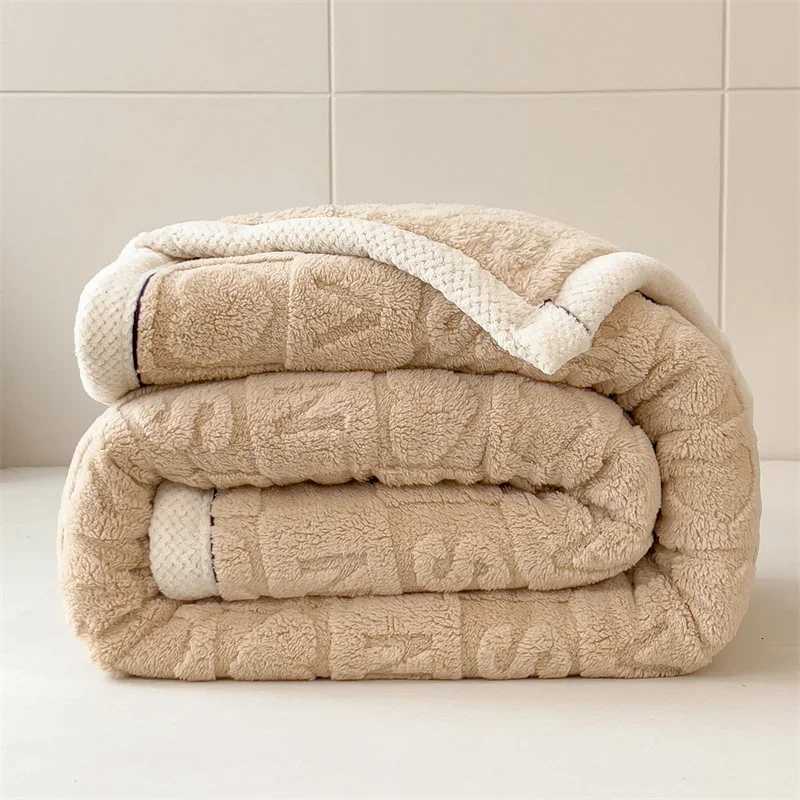 Warm Winter Blanket A Grade Heart Plush Taffeta Fleece Soft Thick Bed Blankets for Sofa Single Double Couple Furry Bedspread H251216 - view 7