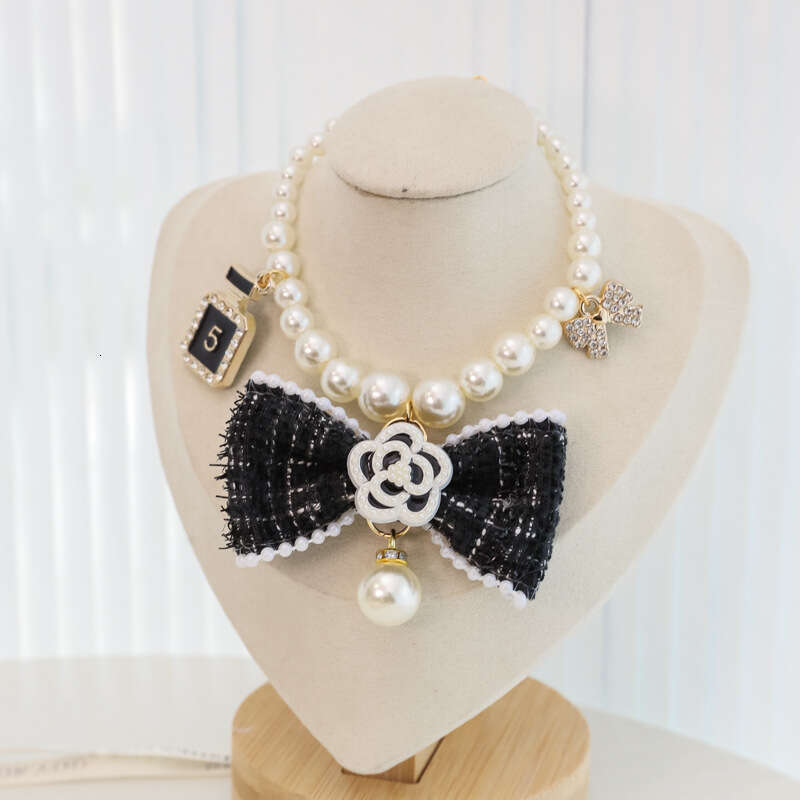 Pearl Pet Necklace Cat Dog Collar Small Fragrance & Style Bowknot Vintage Noble Lady Camellia Rhinestone Decoration