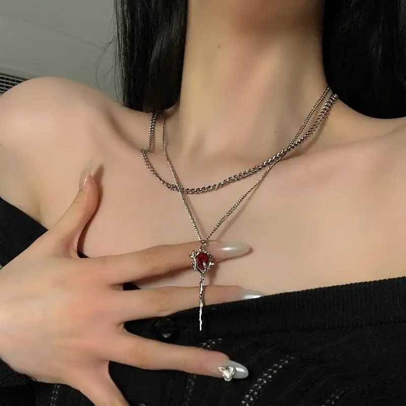Romantic Gothic Rose Flower Clavicle Chain Necklace for Women Girls Fashion Punk Sweet Cool Adjustable Rope Choker Accessories M251216