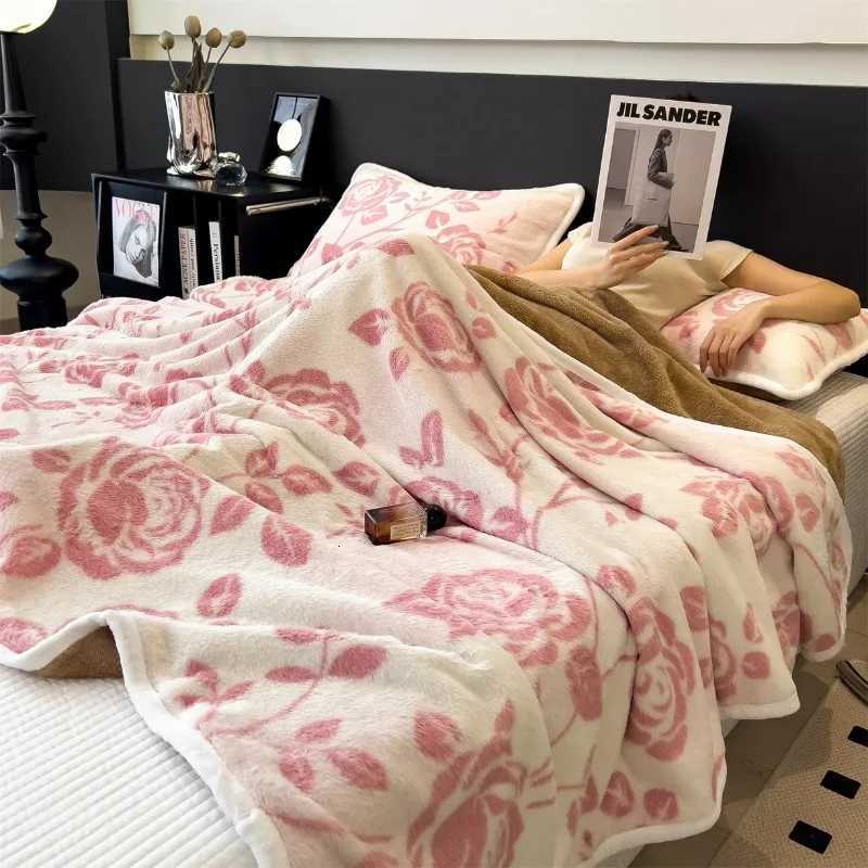 2025 new printed imitation rabbit plush blanket office nap shawl blanket winter sofa thermal blanket bed H251216 - view 5