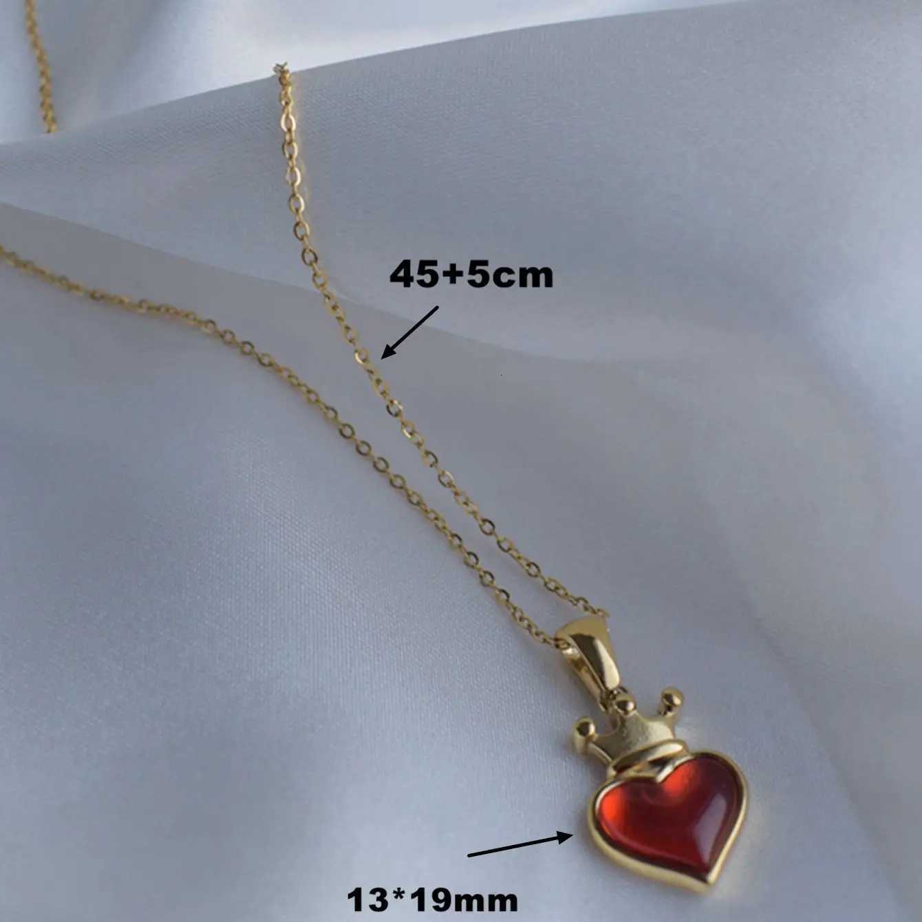 Stainless Steel Heart Shaped Zircon Necklace 18K Gold Plated Pendant Crown Clavicle Chain for Women M251216