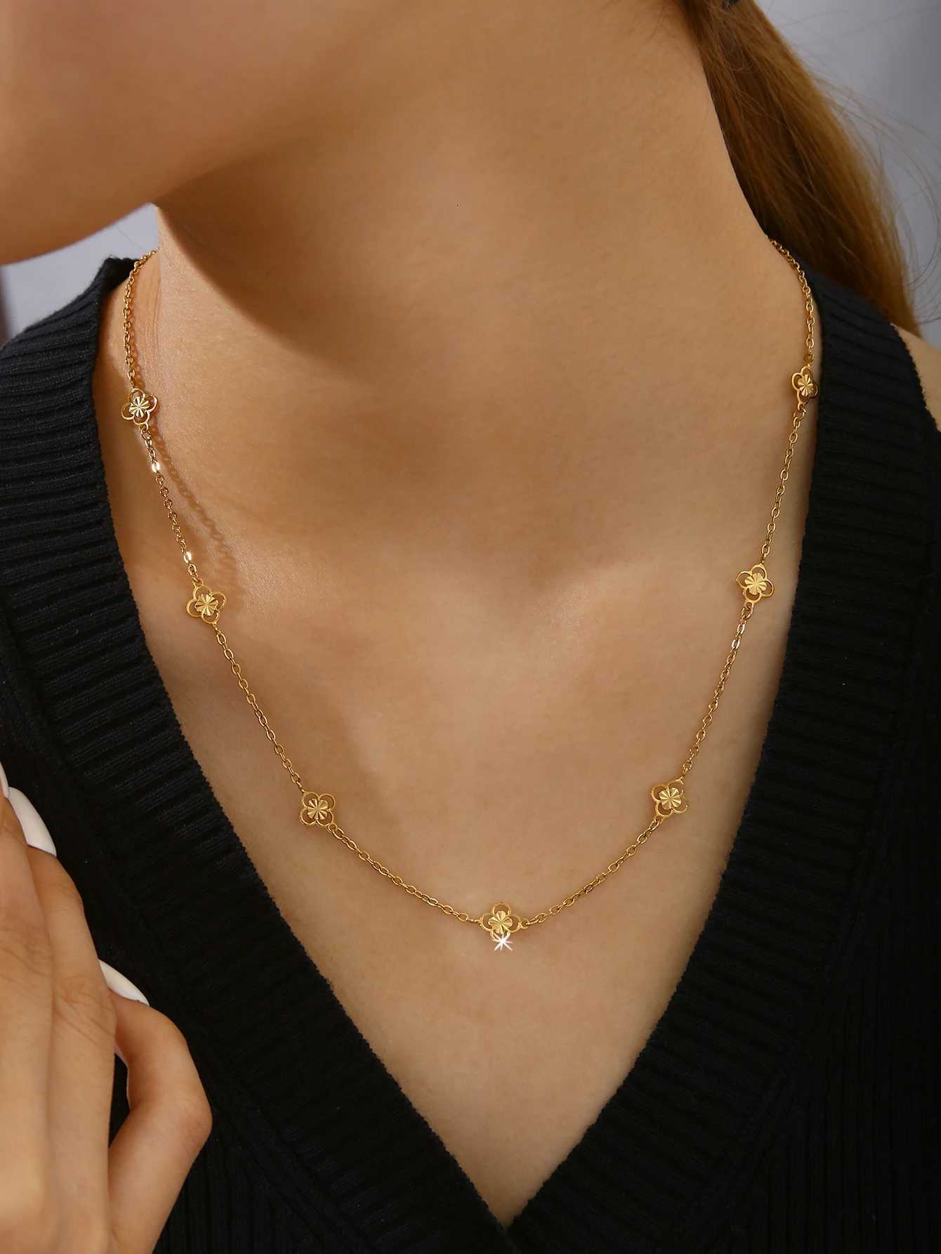 1 Piece/1 Set Elegant Charm Light Luxury Delicate StainlESS Steel Polished Small Flower Necklace And Set For Women M251216