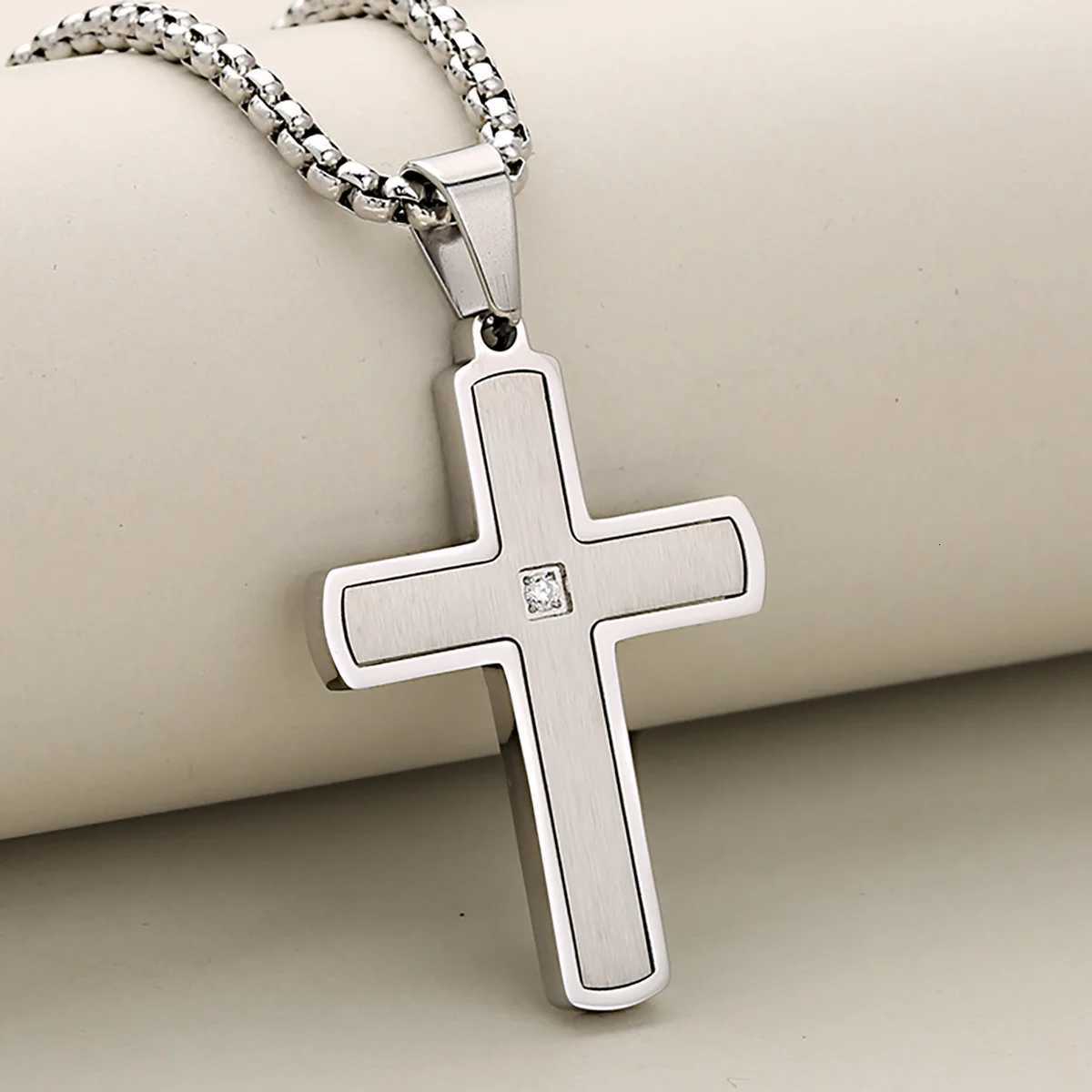 Men Necklace Stainless Steel Pendant with DrillSimple Fashion Stainless Steel Cross Pendant Necklace M251216