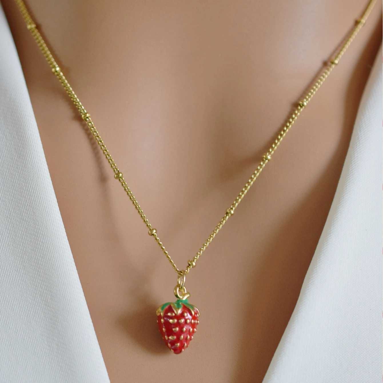 Hot Selling Drop Oil Gold Plated Fruit Pendant Personalized Design Watermelon Strawberry Necklace M251216