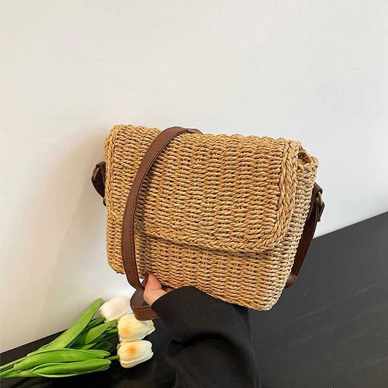 Fashion Women Weave Straw Shoulder Bag Raffia Messenger Bag New Trendy Vintage Crossbody Bag for Summer Straw Beach Bag M251216