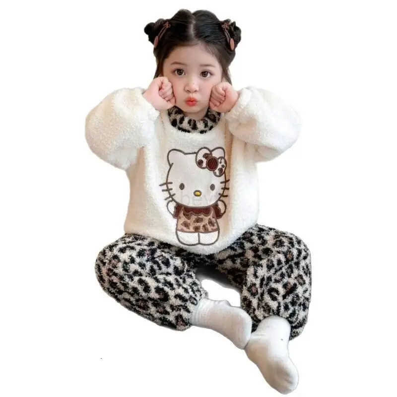 Sanrio Hello Kitty Girls Coral Thickened Velvet Cute Winter Set Home Clothes Kawaii Y2k Anime Childrens Clothing Baby Flannel H251216