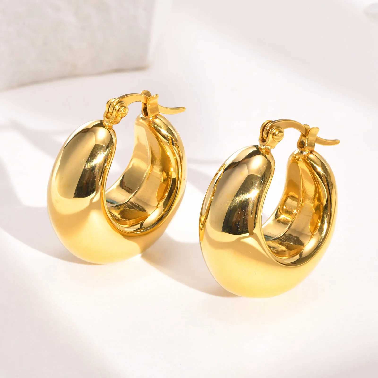 SKU Trendy Chunky Stainless Steel Hoop Earrings for Women Girls Lady Dainty Gold Color Half Hollow Round Circle Ear Jewelry G251216