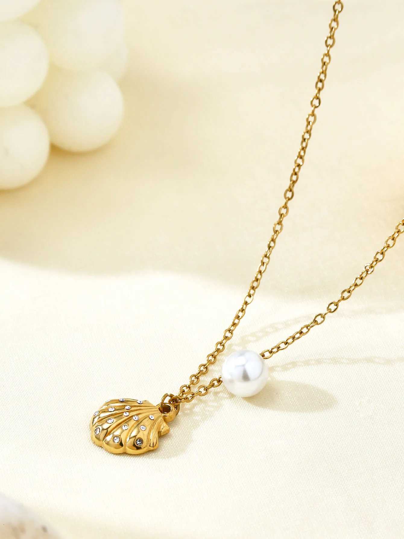 Beach Vacation Style Exquisite Temperament Romantic Stainless Steel With Diamonds Shell Pearl Pendant Collarbone Chain Female M251216