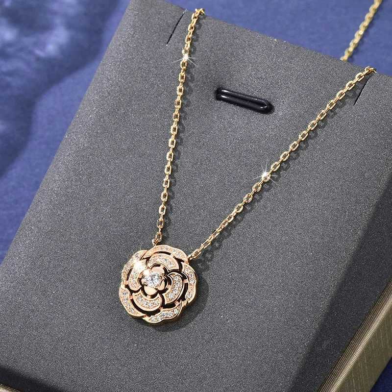 Diamond-encrusted rose collarbone necklace camellia necklace white gold rose gold necklace fashionable clothing necklace M251216