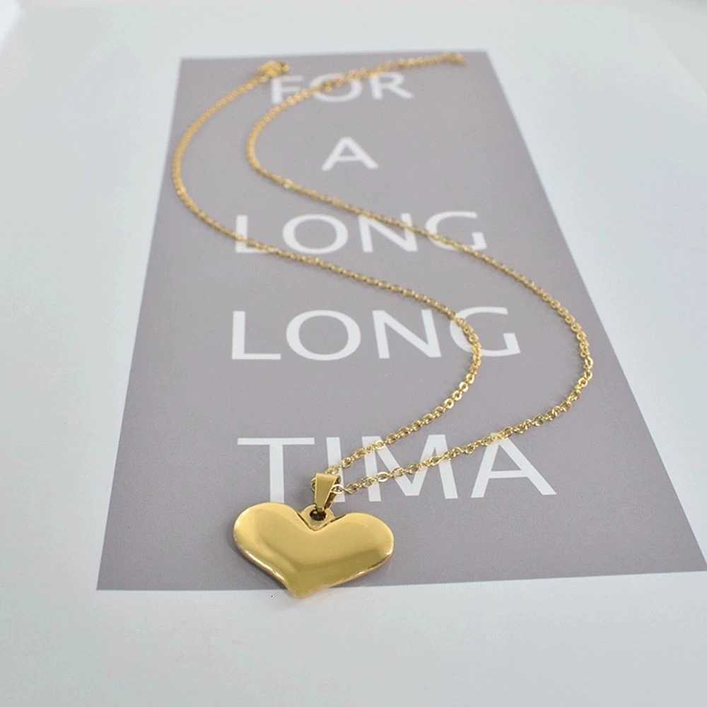 Fashion Exquisite Heart Pendant Simple Style StainlESS Steel CollaRBone Chain Temperament Womens Fashion Jewelry M251216