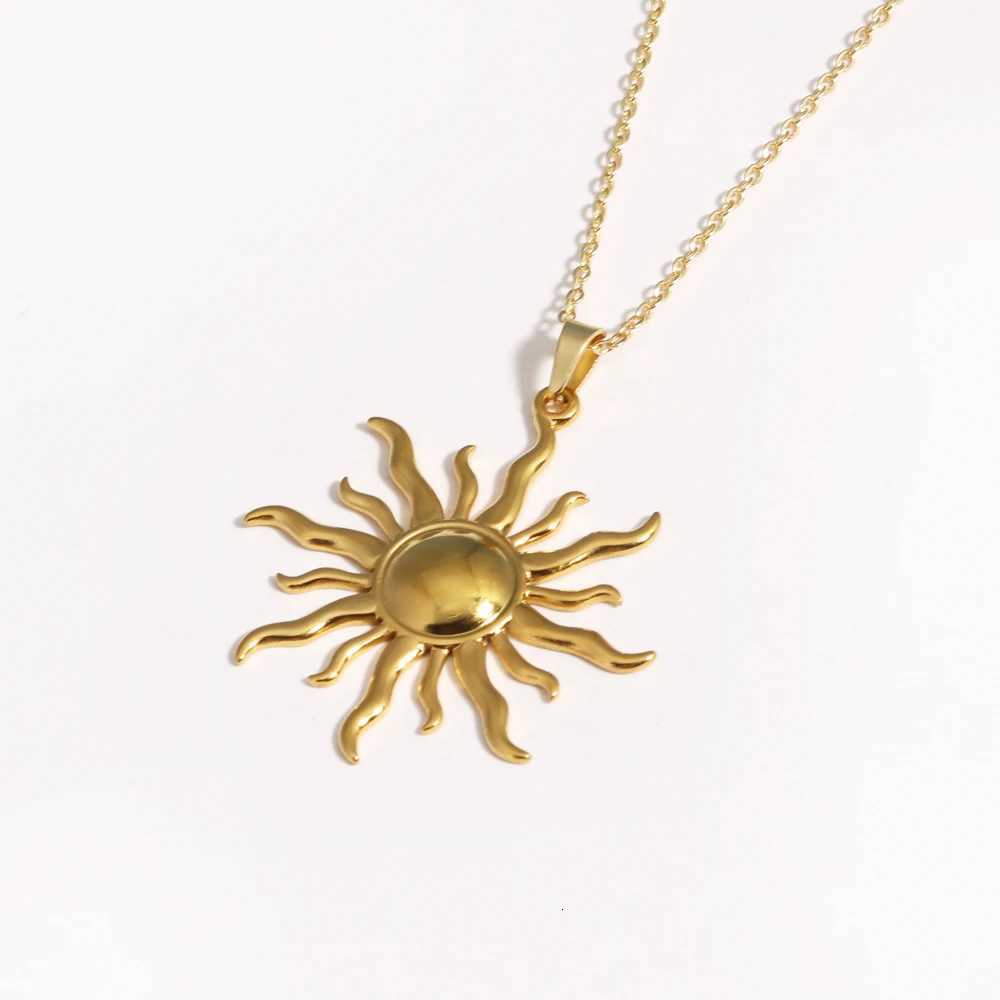316L Stainless Steel Golden Fashion Sun Pendant Necklace For Women Girl 2025 New Concise Solar Neck Chain Jewelry Gift M251216