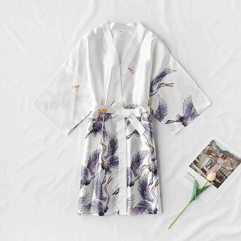 Fashion Satin Robe Female Bathrobe Sexy peignoir femme Silk Kimono Bride Dressing gown sleepwear Night Grow For Women C251216