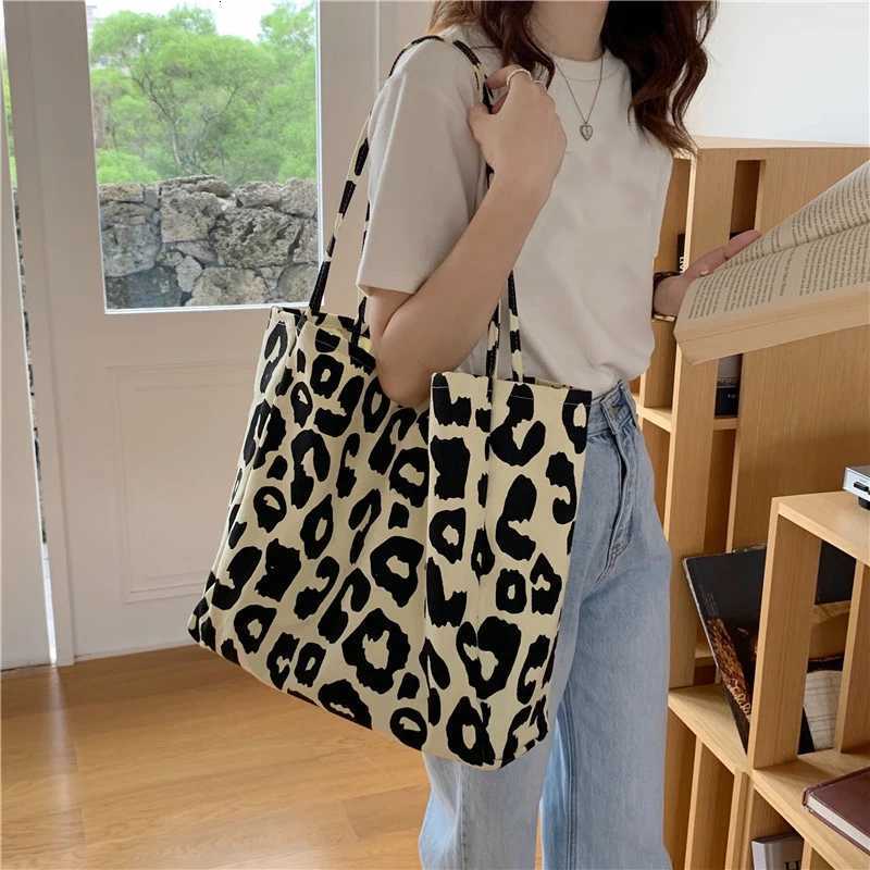 Large Capacity Casual Tote Bag Leopard Shoulder Bag Ladies Canvas Handbag Womens Travel Shopping Bag M251216