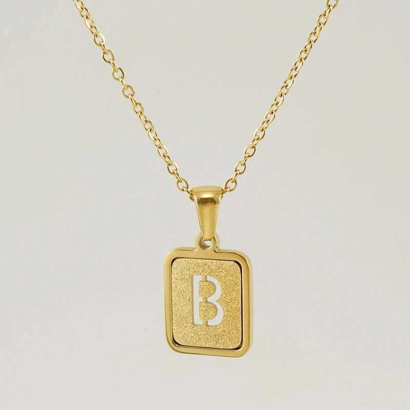 Titanium Steel Hollow 26 English Letter Pendant 18K Stainless Steel Gold Sand Letter Clavicle Chain Necklace Women M251216