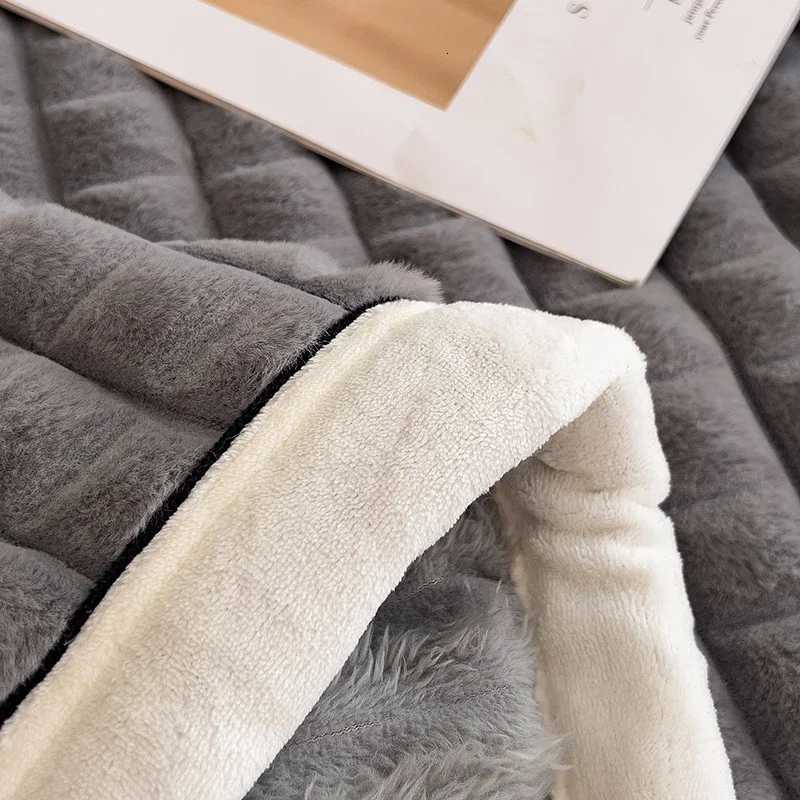 WASART Autumn winter warm coral fleece blankets for bed thicken plaid flannel blanket fluffy quilt warmth bed sheet extra large H251216 - view 3
