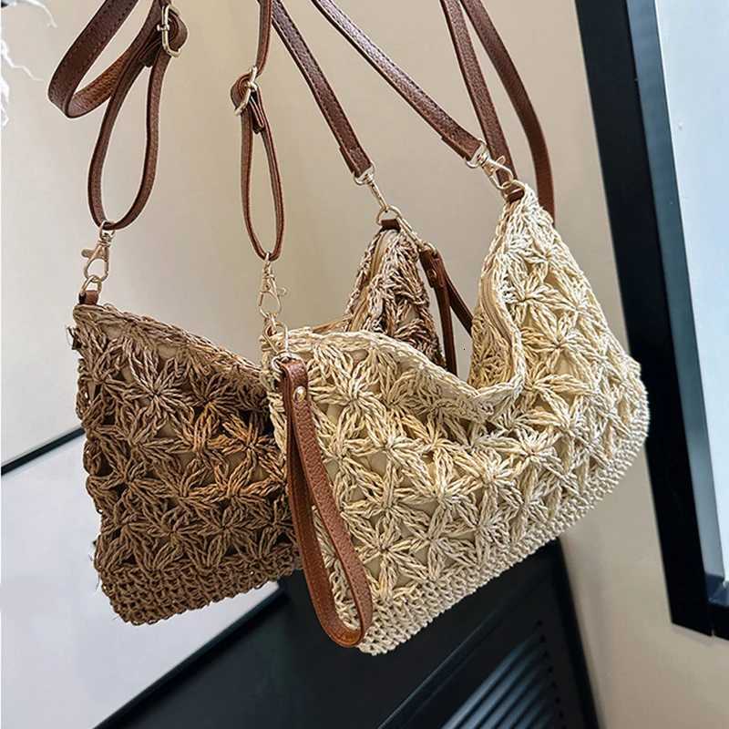 Summer Beach Women Straw Rattan Weave Shoulder Crossbody Bag Hollow Design Female Daily Messenger Handbag M251216